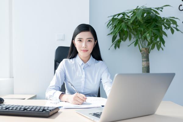 三明商务咨询：金融居间领域的创新与突破 图1