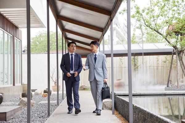 解融居间领域中的商务交流咨询公司 图2