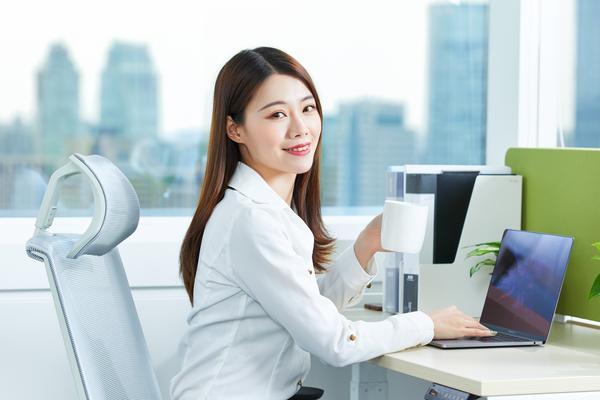 职场办公环境选择题：如何做出最佳决策？ 图2
