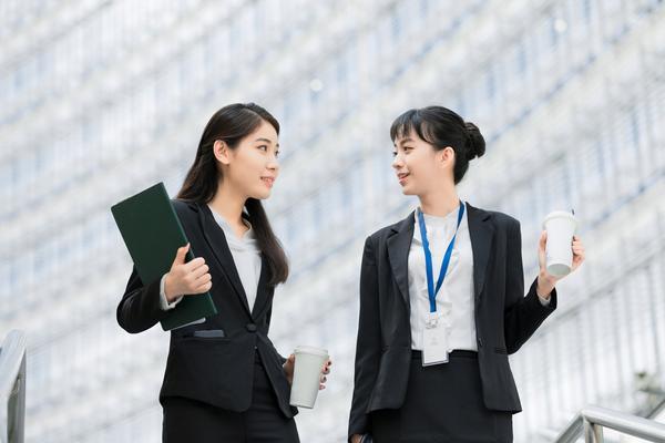 《吕剑锋：职场精英的崛起之路》图1