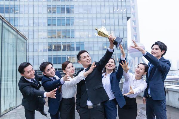 足疗行业员工管理方案：优化运营效率与服务品质的关键路径 图1