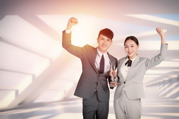 《女性婚恋成长智慧感悟：从内心强大，拥抱幸福人生》图1