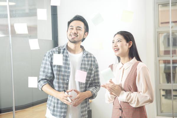 法务公司请律师费用|企业法律顾问服务的月费标准与管理实践 图1
