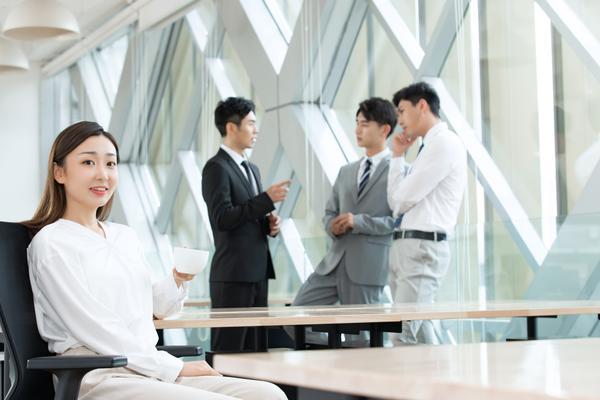 金融顾问免费咨询工作|专业的金融服务支持与价值创造 图1
