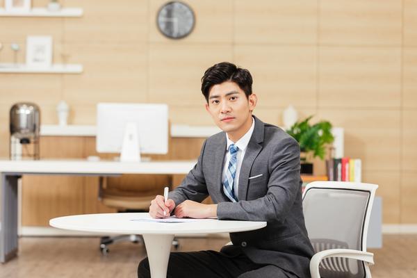 解读金融风险咨询：面试中的核心问题与应对策略 图2