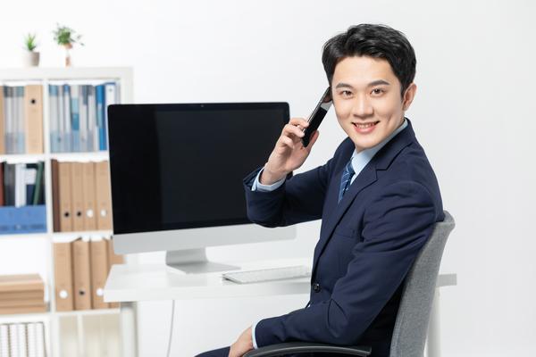 法律咨询与个人成长：静静商务咨询的多元服务 图1