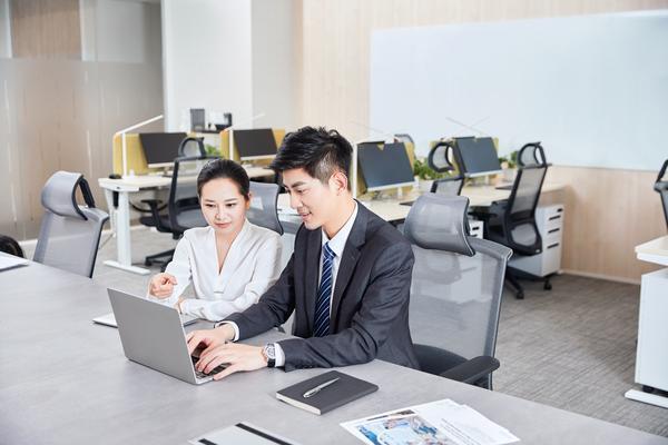 实体店生意下滑：从辉煌到困境的演变与突围之路 图1