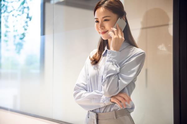 时尚饰品，点亮你的魅力人生，尽在闪耀珠宝！图1