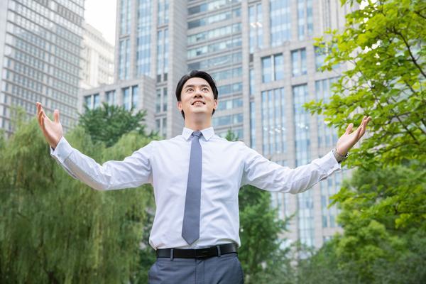 庞臣商务咨询|金融居间服务专家 图1