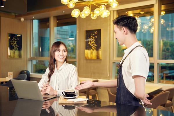 “餐饮点单机:轻松点单,提高效率” 图1