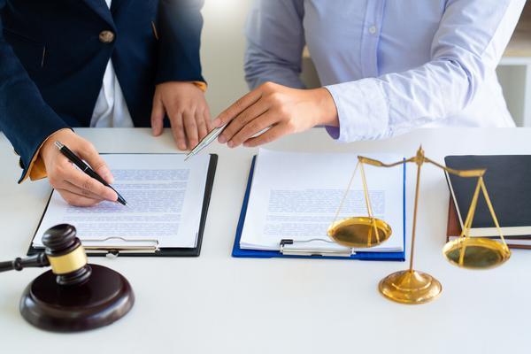 重婚者被妻躲起来法院如何判决 图1