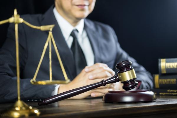 我国法律严格打击毒品贩卖犯罪，严厉处罚涉毒行为 图1
