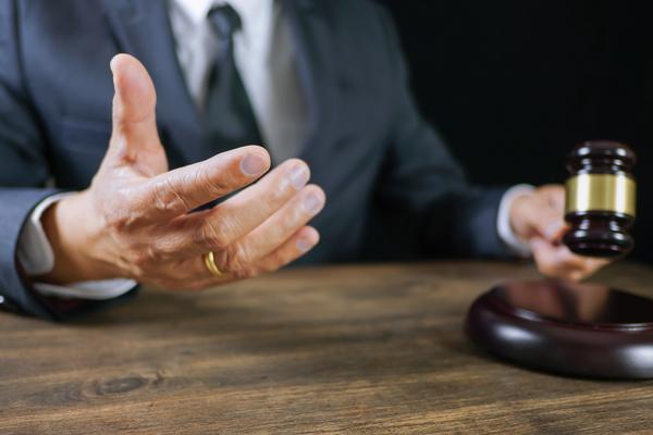 离婚分居的后果：家庭破裂、精神压力增加与生活质量下降 图1