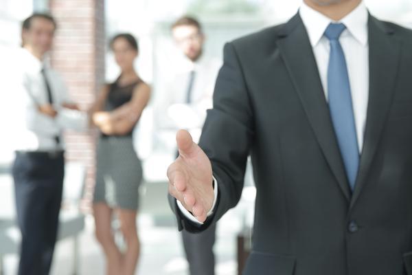 中国服装网合作伙伴关系及商业模式深度解析 图1