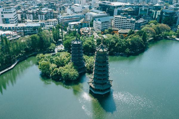 世界顶级越野房车公司排名揭晓：探索无限风光的传奇之旅图1