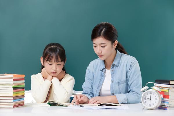揭秘女人内衣价格之谜：最贵的内衣到底有何特殊之处？ 图2