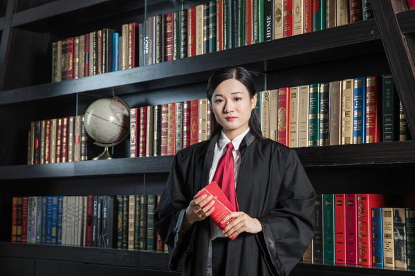 公司法务审核合同注意事项及关键要点解析 图1