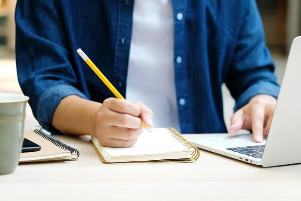 梓晴商务咨询|企业风险管理与金融居间服务的创新实践 图1
