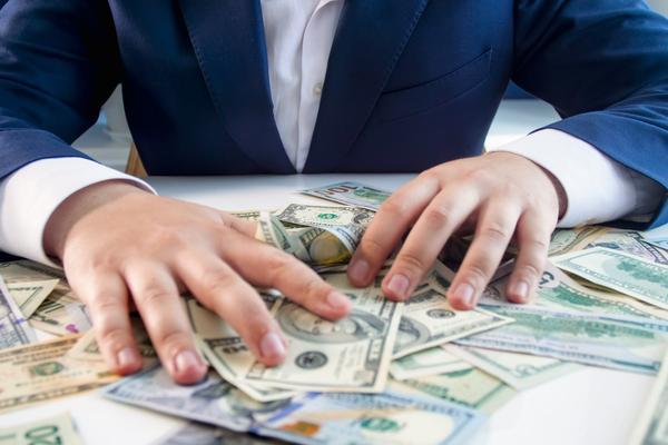 金融居间服务：现代金融服务生态的重要支柱 图2