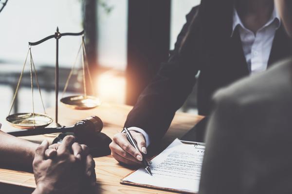 融资居间人能不能是自然人|法律合规与行业实践 图2