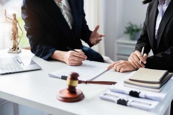 首都公司法务律师费用标准|优化资源配置与法律风险管理 图2