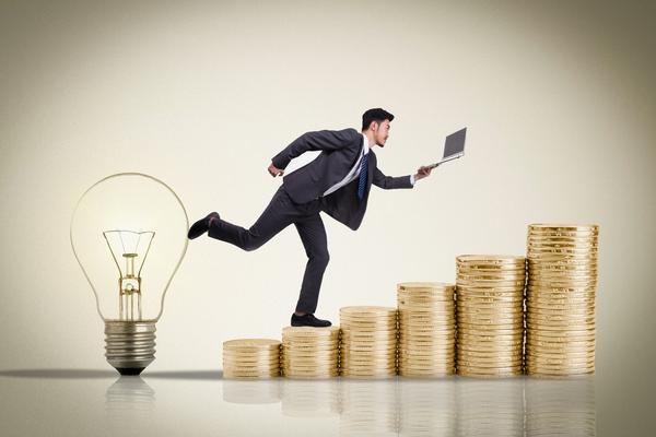 《小人简笔画：升职加薪的神秘助手》图1