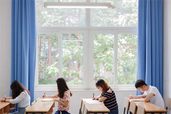 Pet美容师C证考试指南：找到正确的考试地点 图2