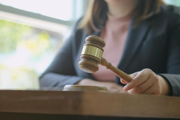 《聚众斗殴犯罪行为解读：缓刑期间需缴纳多少罚金？》图1